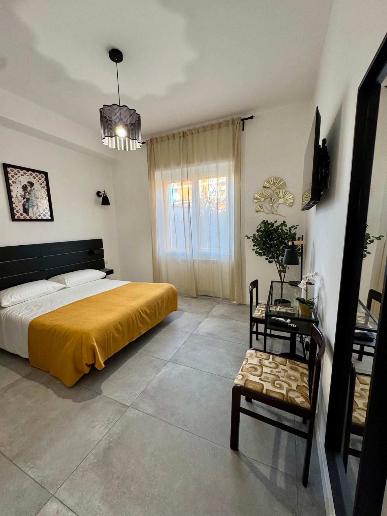 Fil Rouge Hotel Ciampino Buitenkant foto