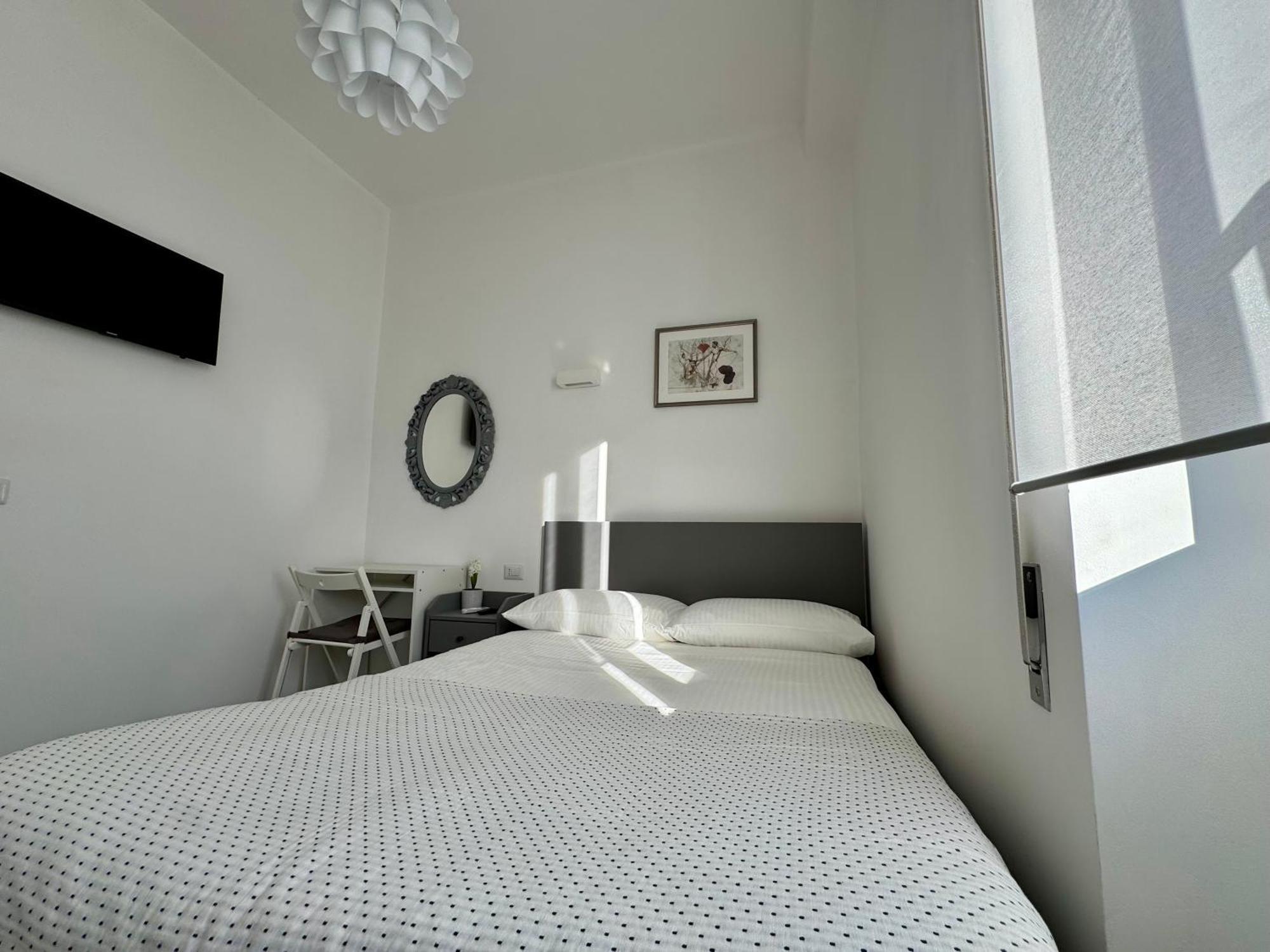 Fil Rouge Hotel Ciampino Buitenkant foto