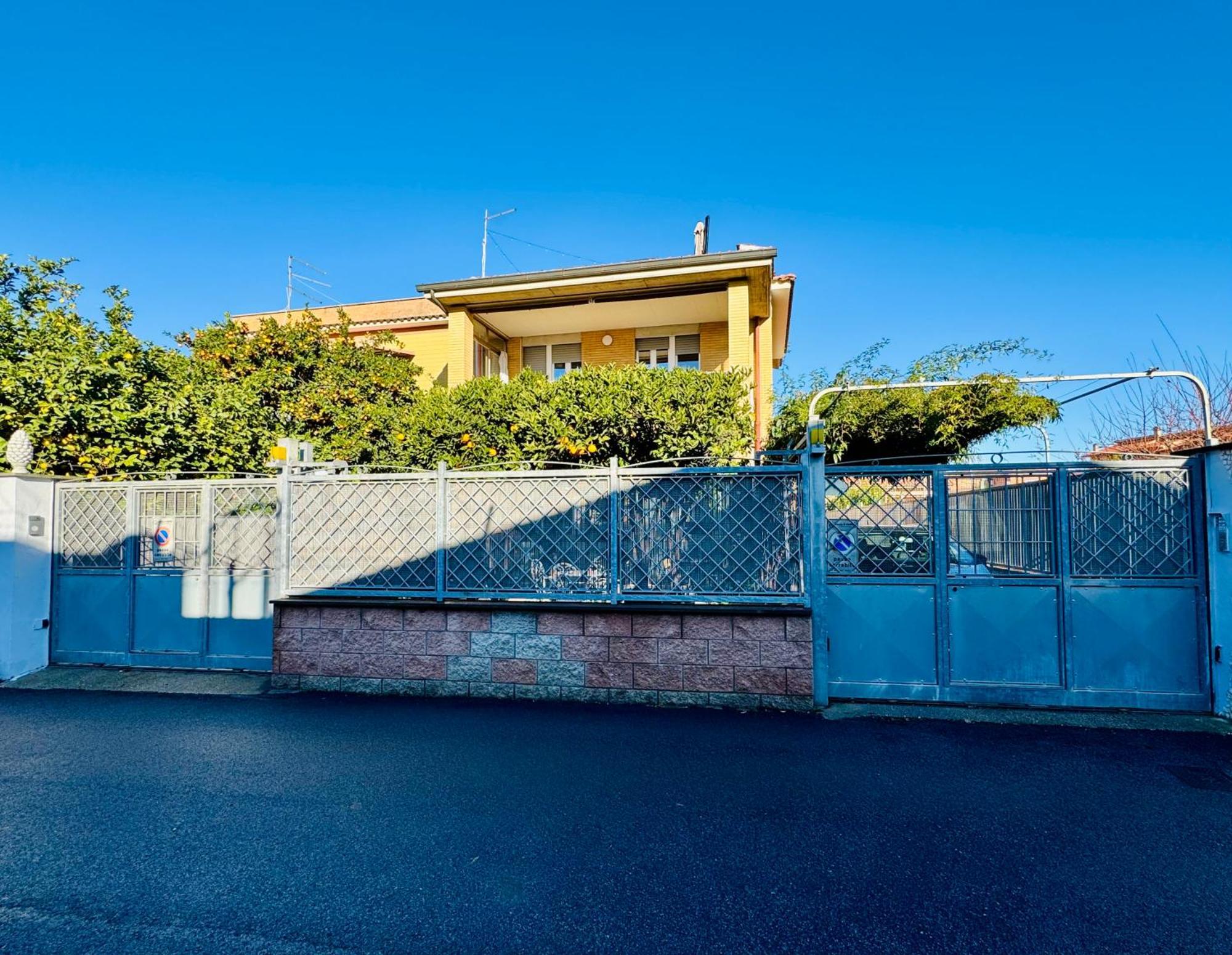 Fil Rouge Hotel Ciampino Buitenkant foto