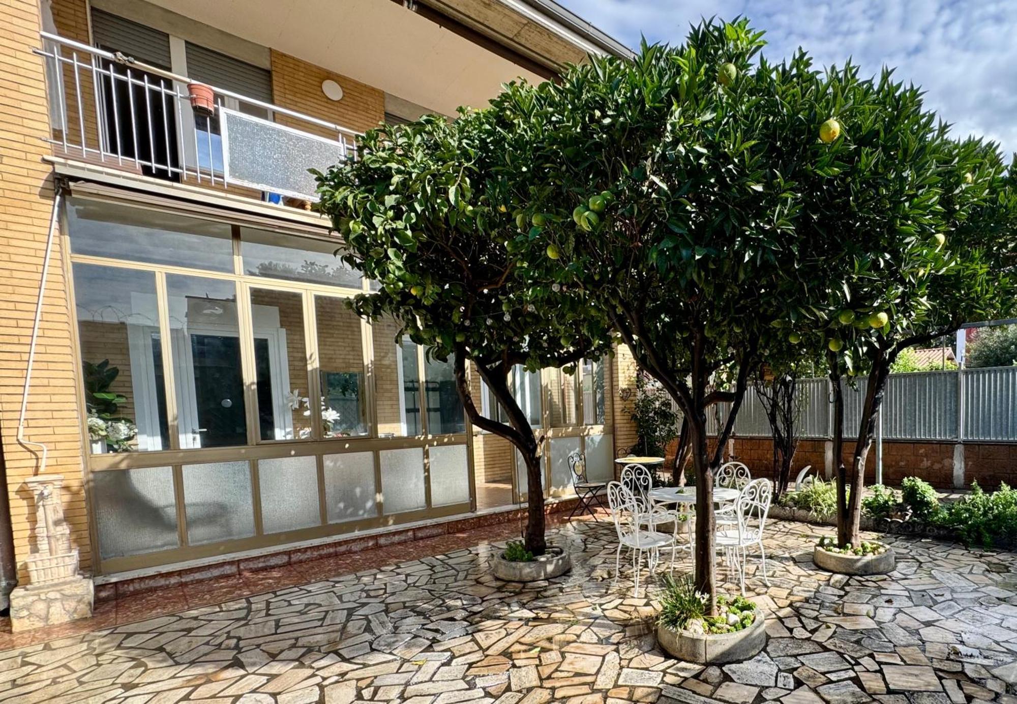 Fil Rouge Hotel Ciampino Buitenkant foto